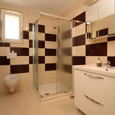 Gorica Ii A2-2 Br-6 By Interhome Apartman *