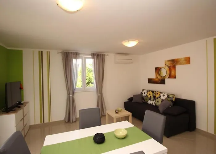 Gorica Ii A2-2 Br-6 By Interhome